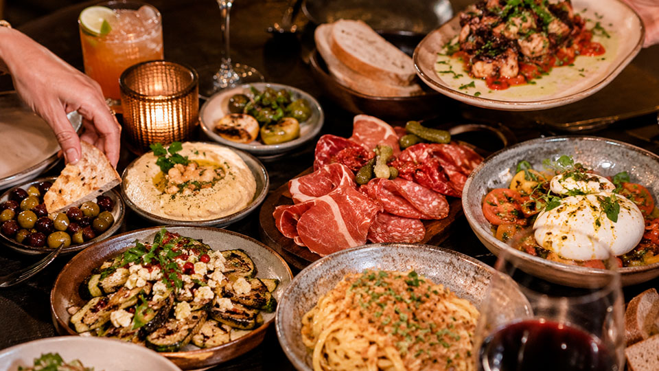 Guide til social dinning i Danmark